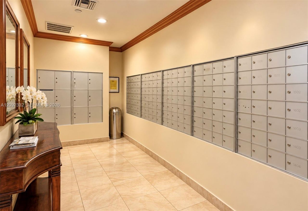 700 Biltmore Way , Unit 1212, Coral Gables, FL 33134 Photo
