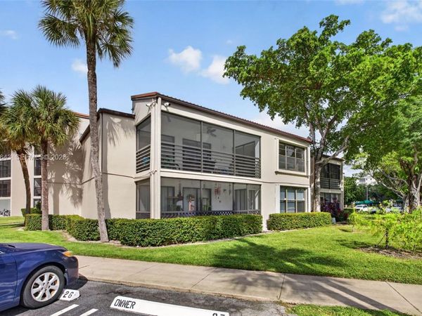 2326 S Cypress Bend Dr , Unit 221, Pompano Beach, FL 33069