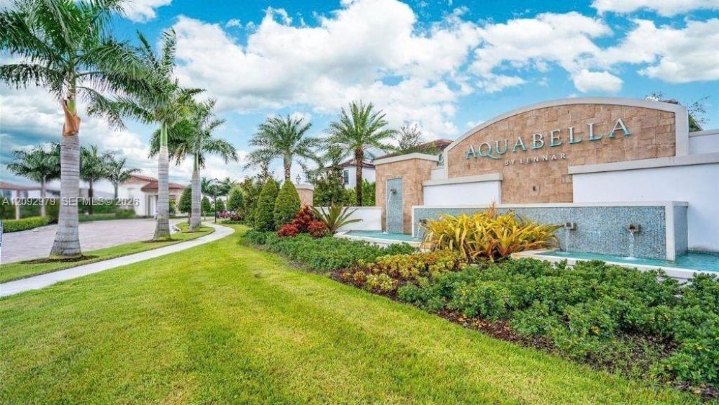 11068 W 33rd Ct , Unit 11068, Hialeah, FL 33018 Photo