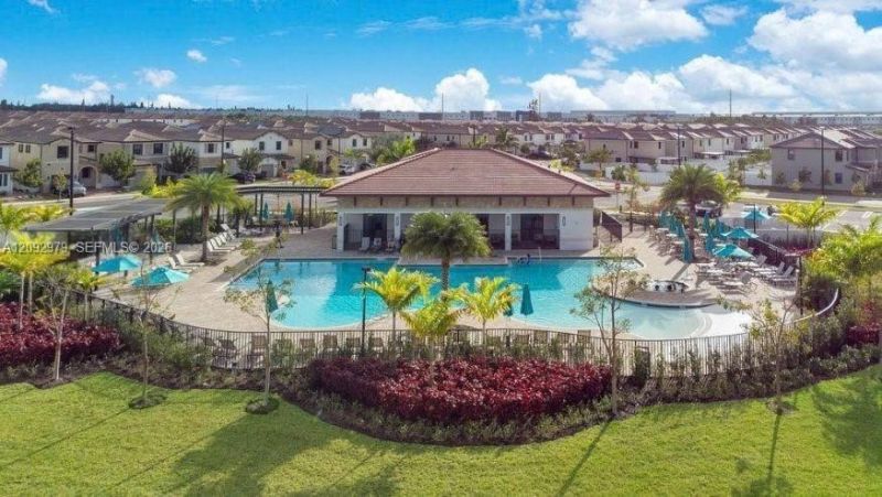 11068 W 33rd Ct , Unit 11068, Hialeah, FL 33018 Photo