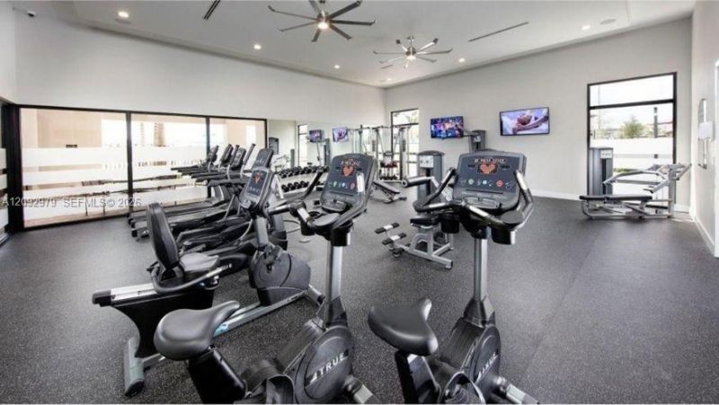 11068 W 33rd Ct , Unit 11068, Hialeah, FL 33018 Photo