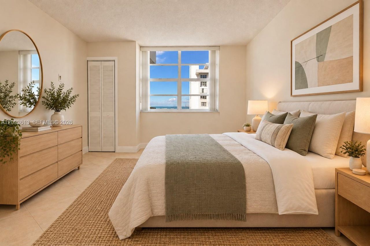5701 Collins Ave , Unit 1007, Miami Beach, FL 33140 Photo