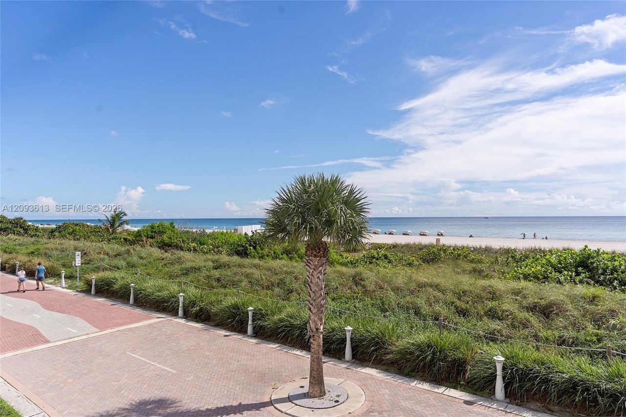 5701 Collins Ave , Unit 1007, Miami Beach, FL 33140 Photo