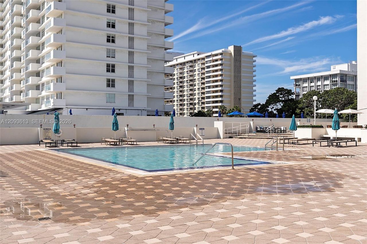 5701 Collins Ave , Unit 1007, Miami Beach, FL 33140 Photo