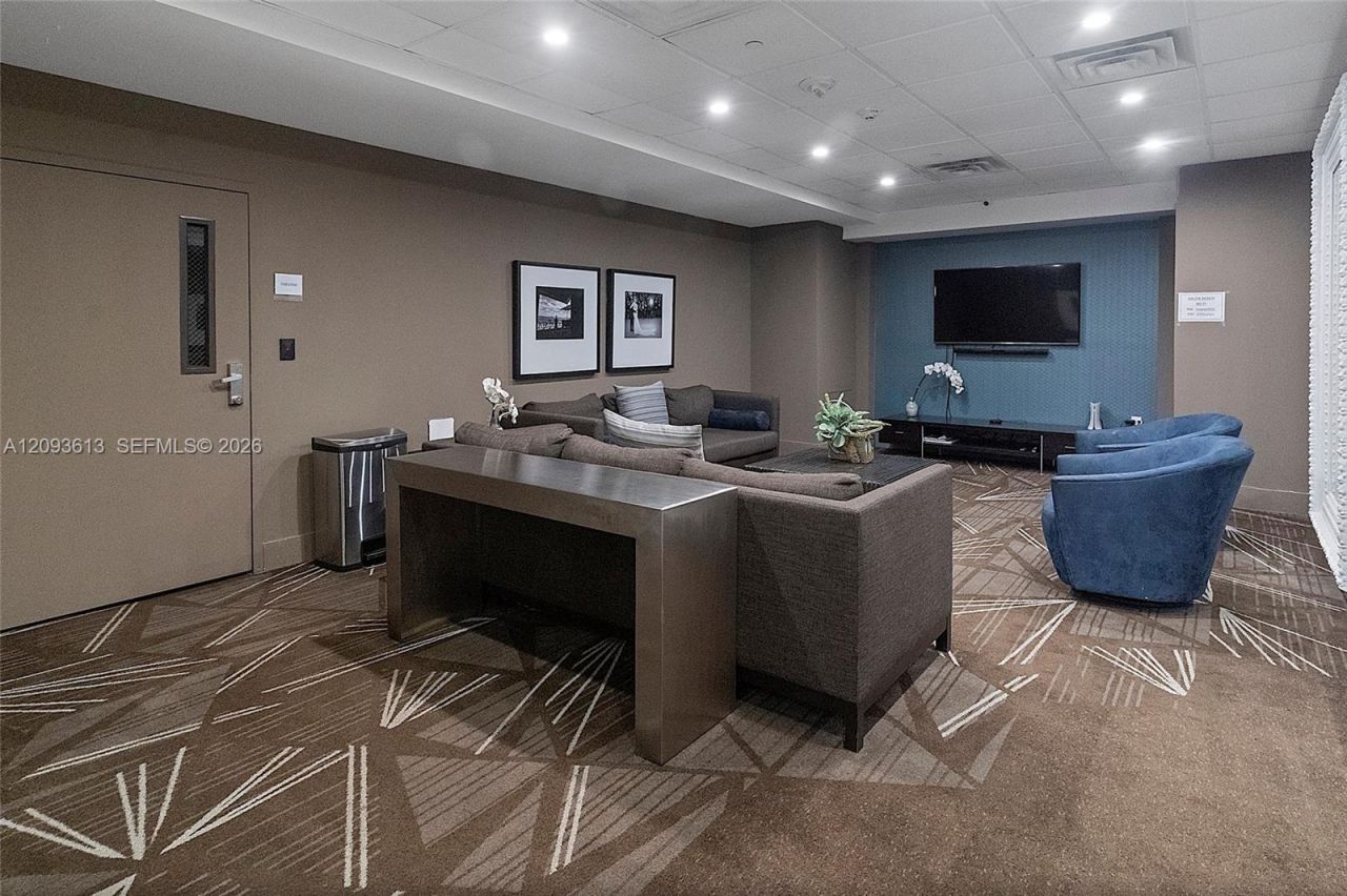 5701 Collins Ave , Unit 1007, Miami Beach, FL 33140 Photo