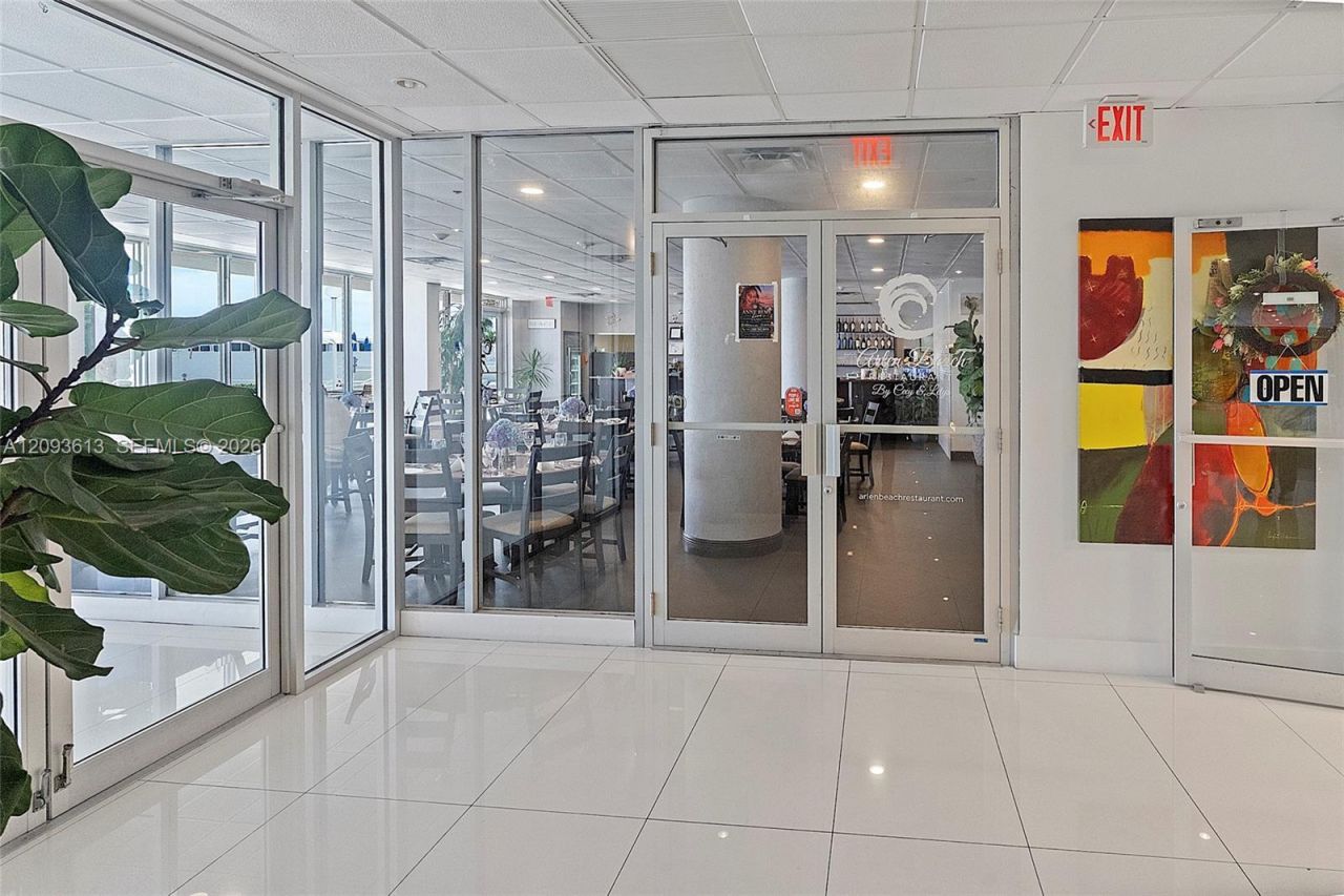 5701 Collins Ave , Unit 1007, Miami Beach, FL 33140 Photo