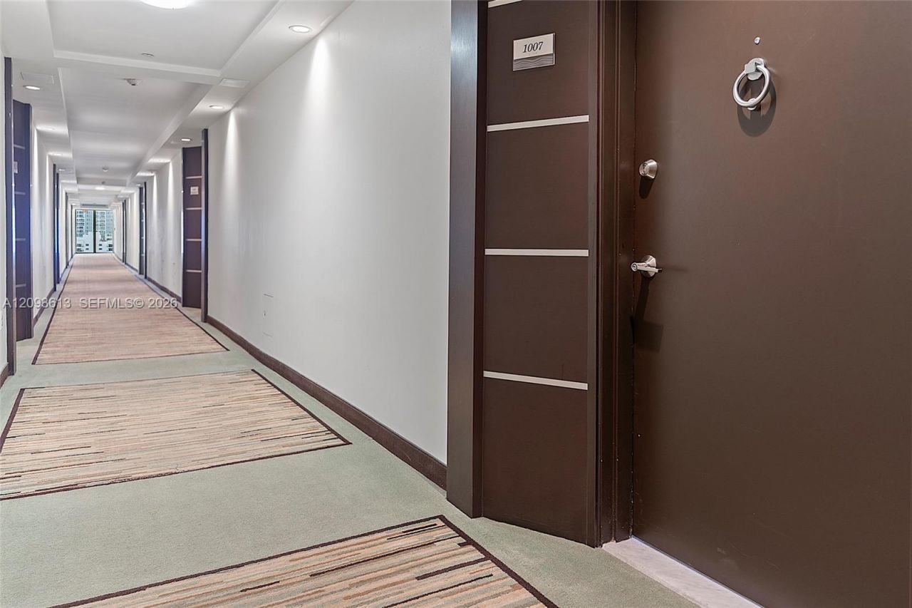 5701 Collins Ave , Unit 1007, Miami Beach, FL 33140 Photo