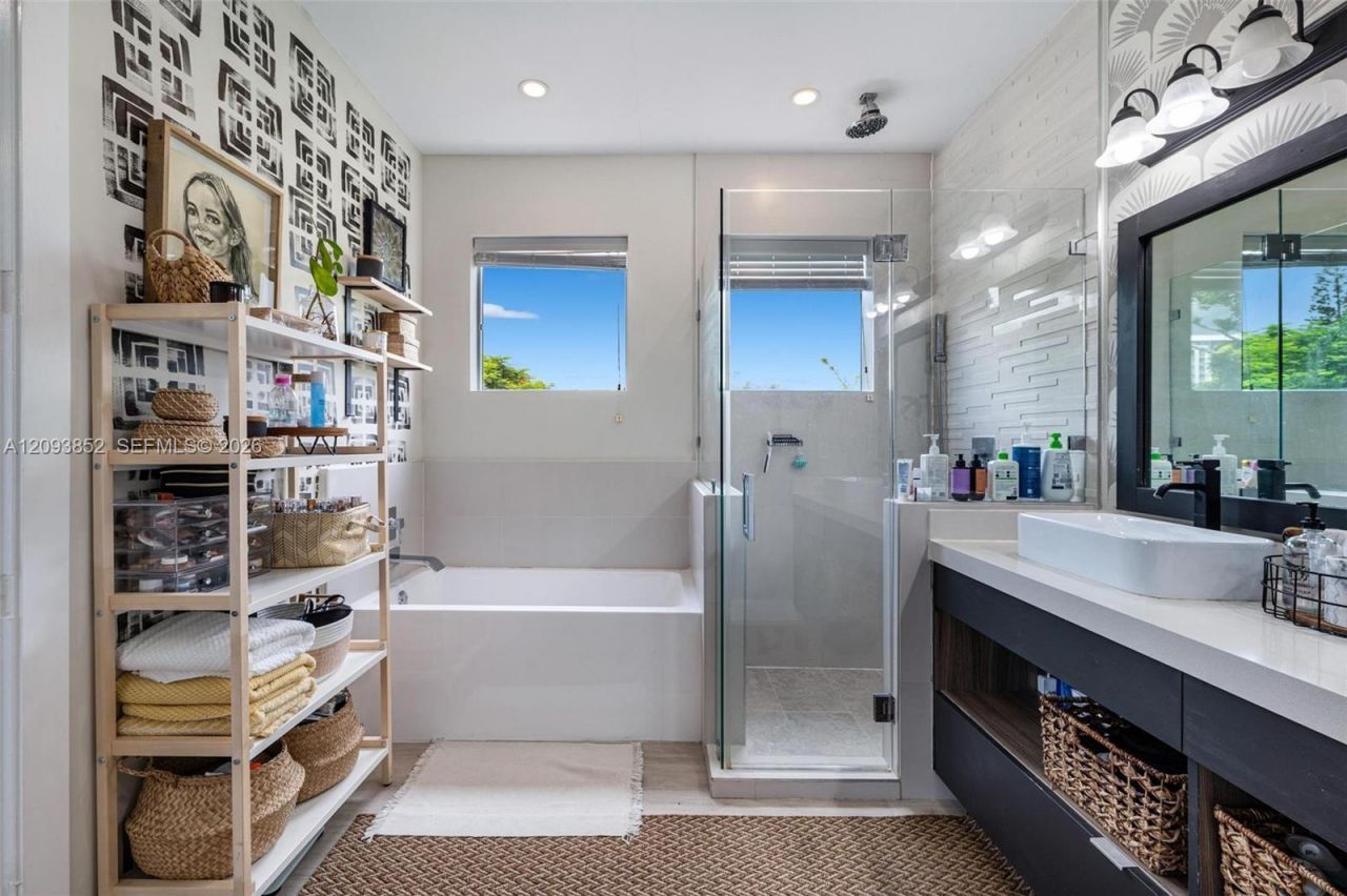 3448 SW 23rd St , Unit 3448, Miami, FL 33145 Photo