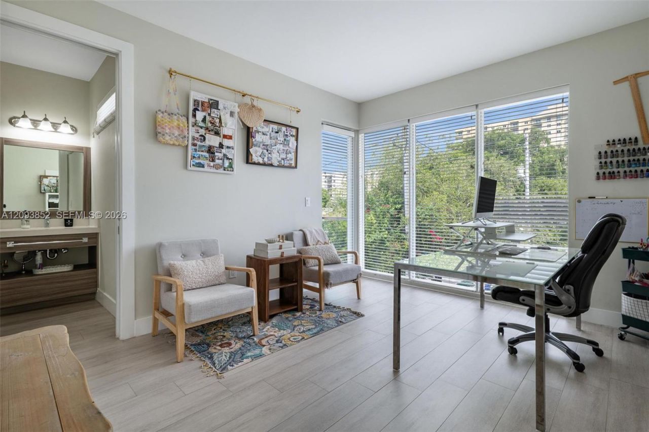 3448 SW 23rd St , Unit 3448, Miami, FL 33145 Photo