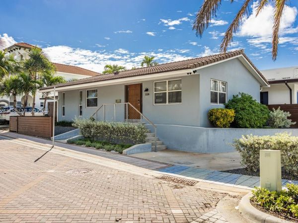 328 Missouri St , Hollywood, FL 33019