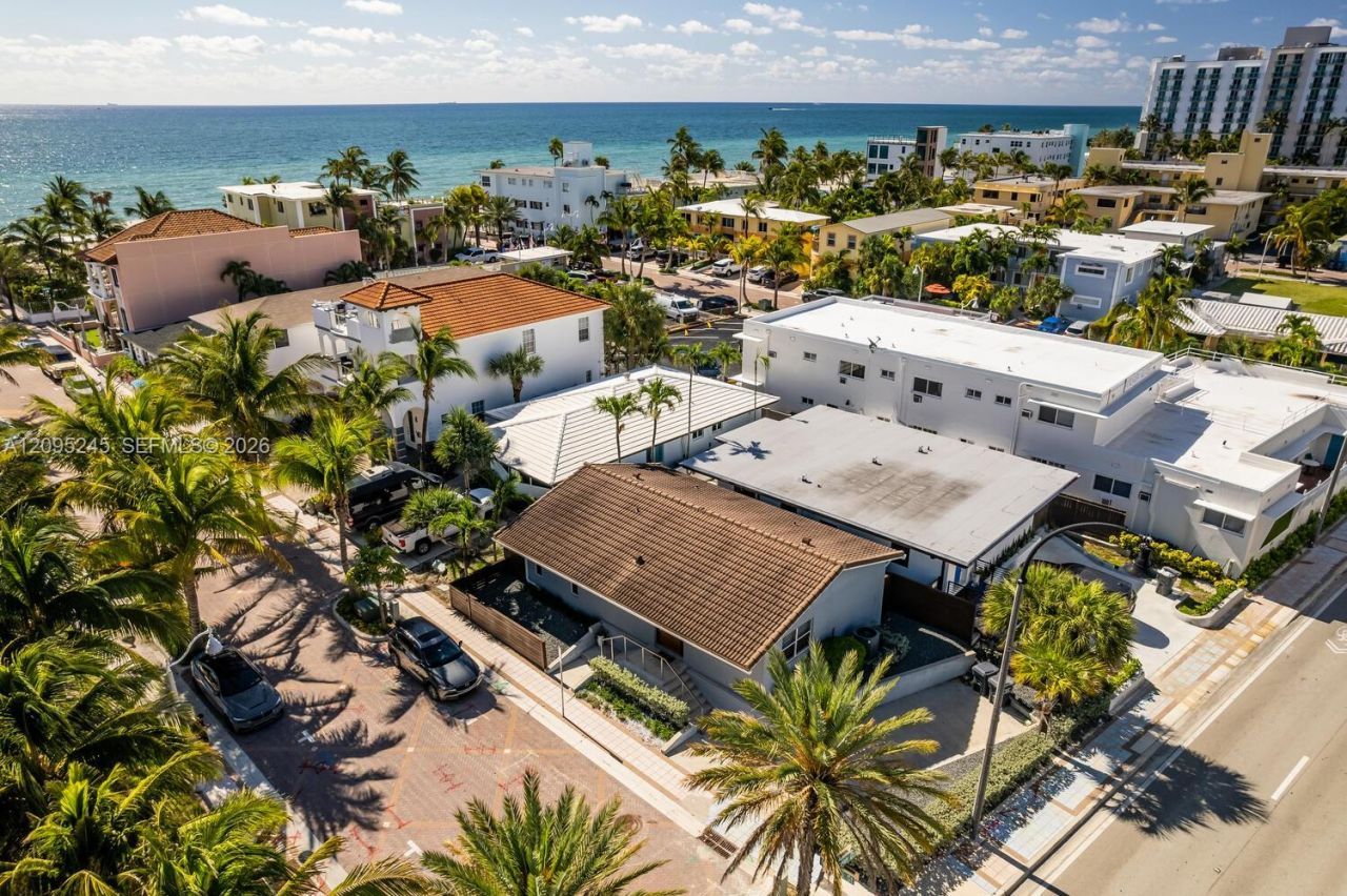 328 Missouri St , Hollywood, FL 33019 Photo