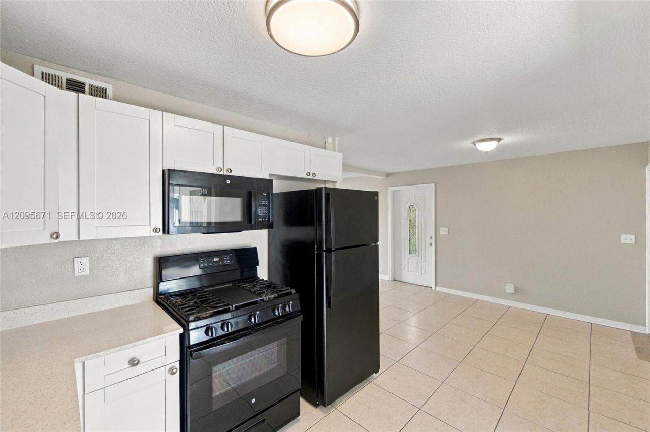 1944 Baythorne Rd , West Palm Beach, FL 33415 Photo