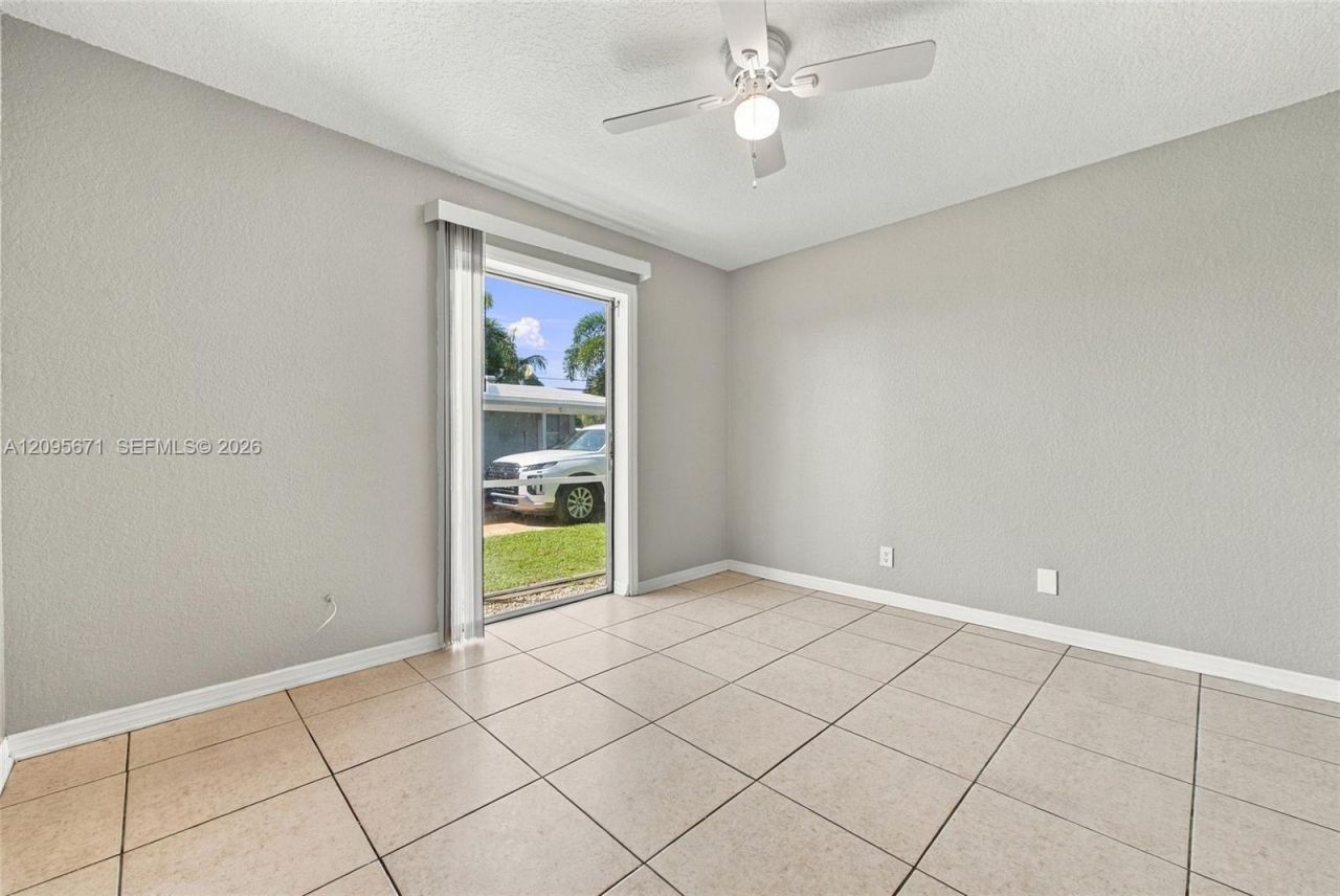 1944 Baythorne Rd , West Palm Beach, FL 33415 Photo