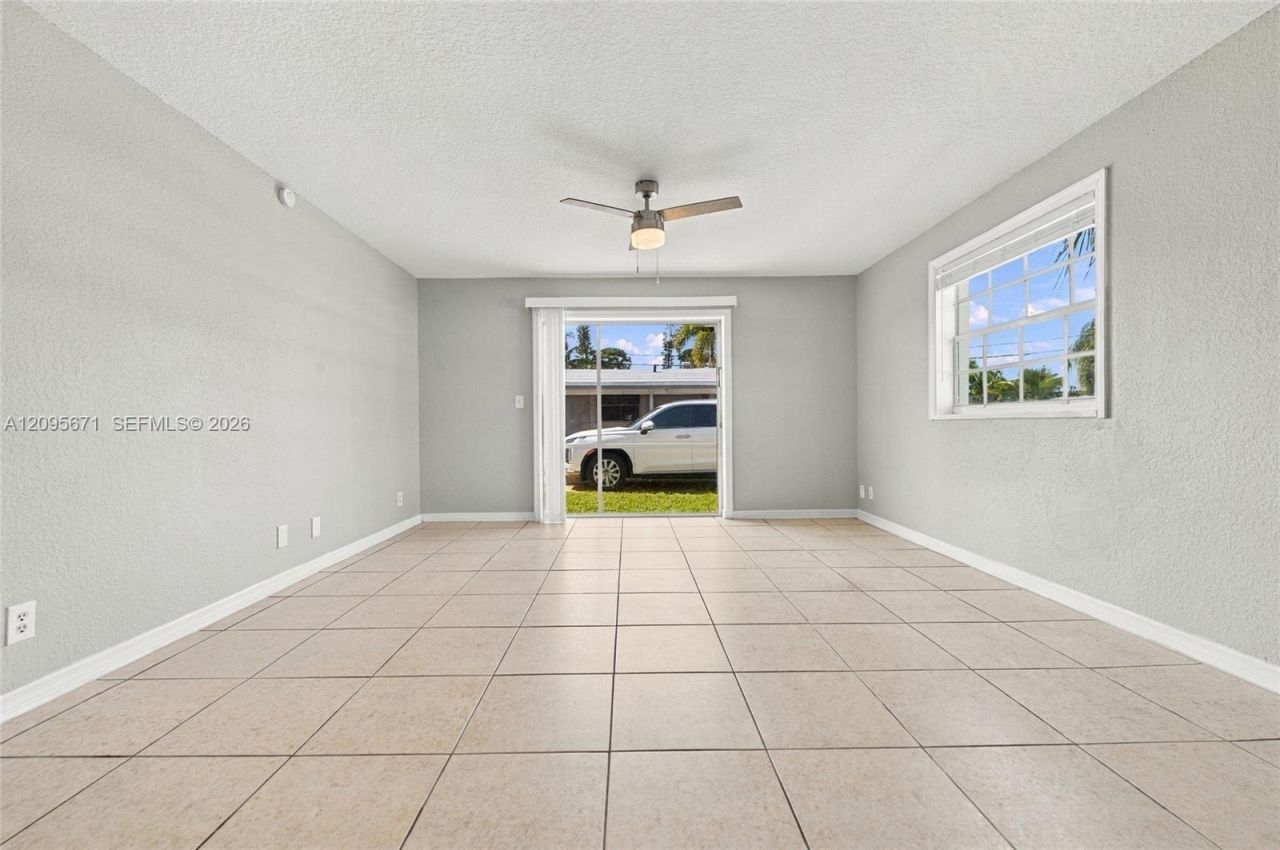 1944 Baythorne Rd , West Palm Beach, FL 33415 Photo