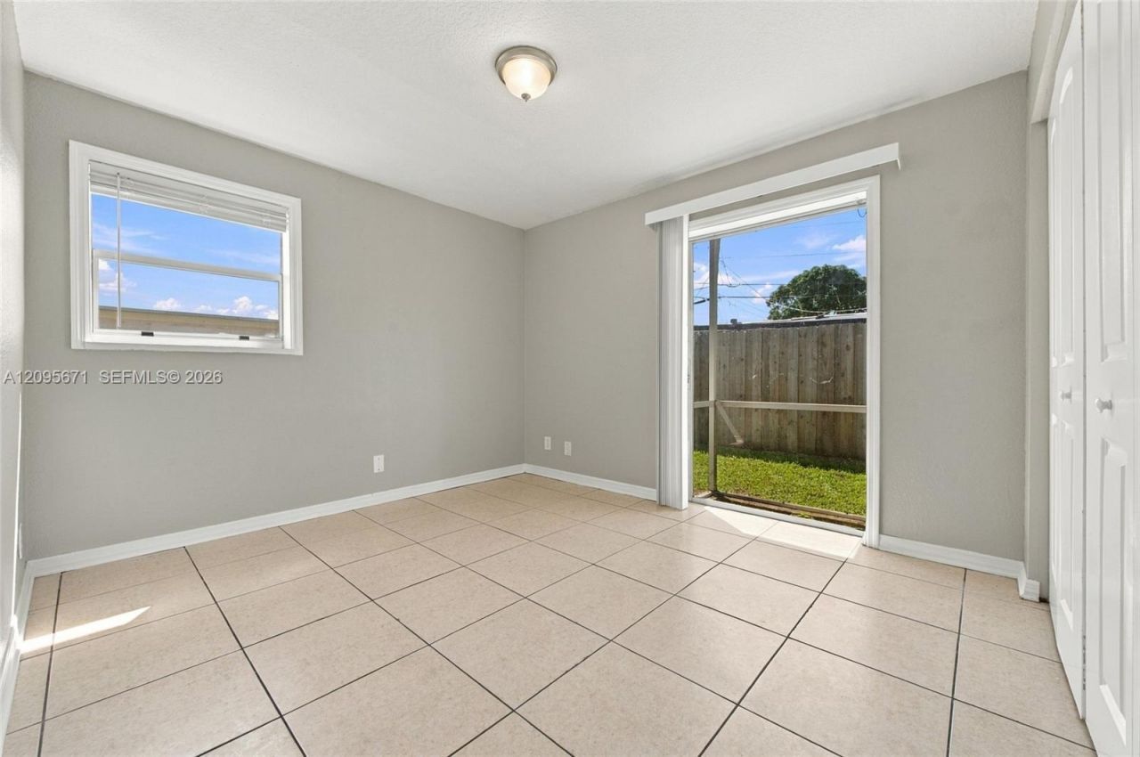 1944 Baythorne Rd , West Palm Beach, FL 33415 Photo