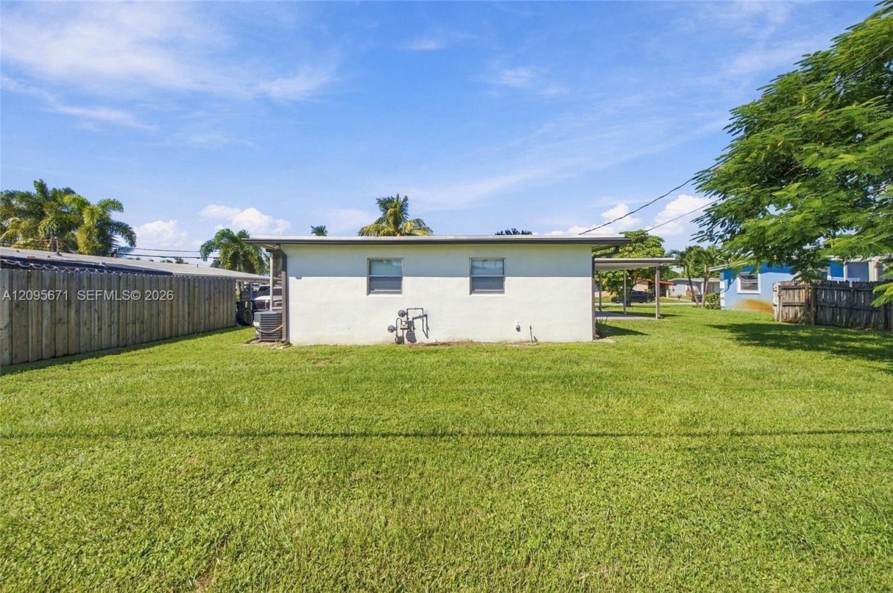 1944 Baythorne Rd , West Palm Beach, FL 33415 Photo