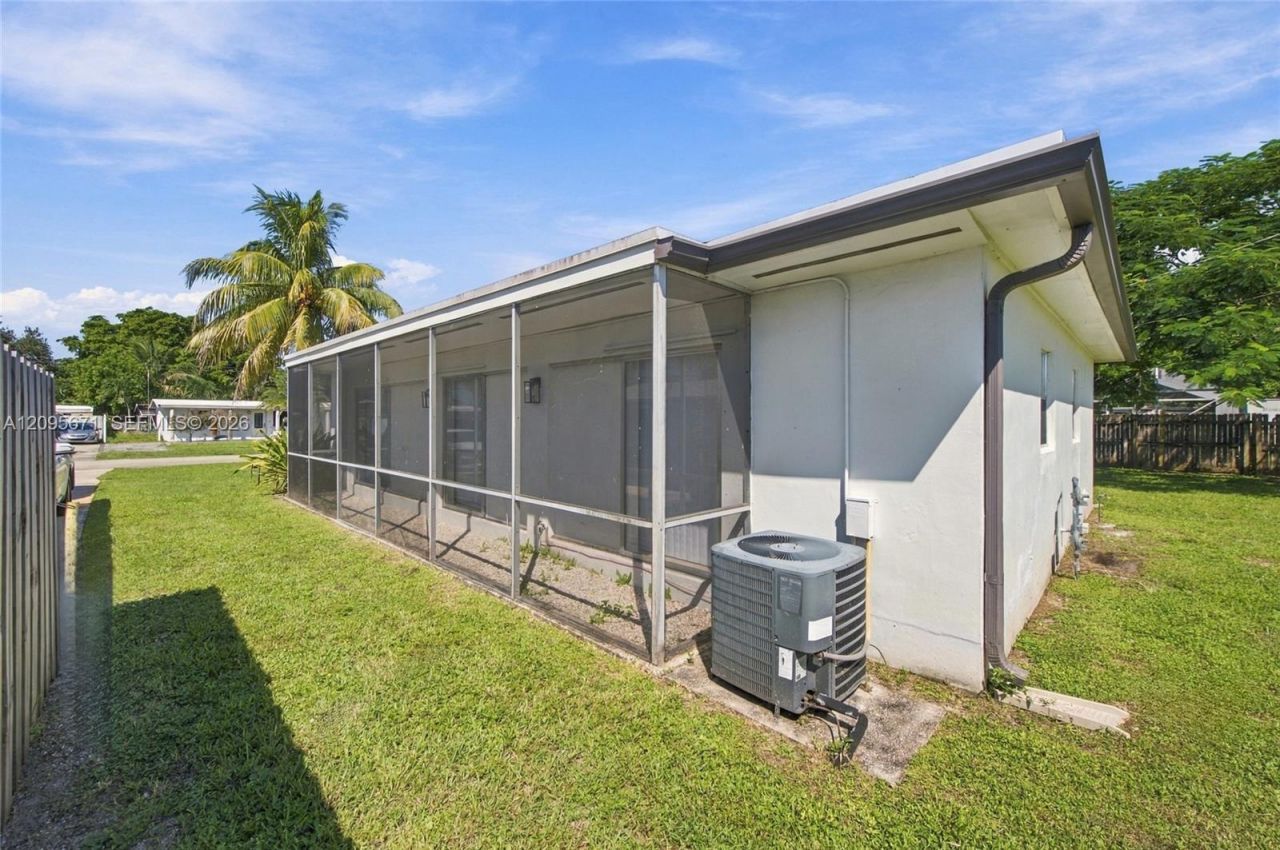 1944 Baythorne Rd , West Palm Beach, FL 33415 Photo