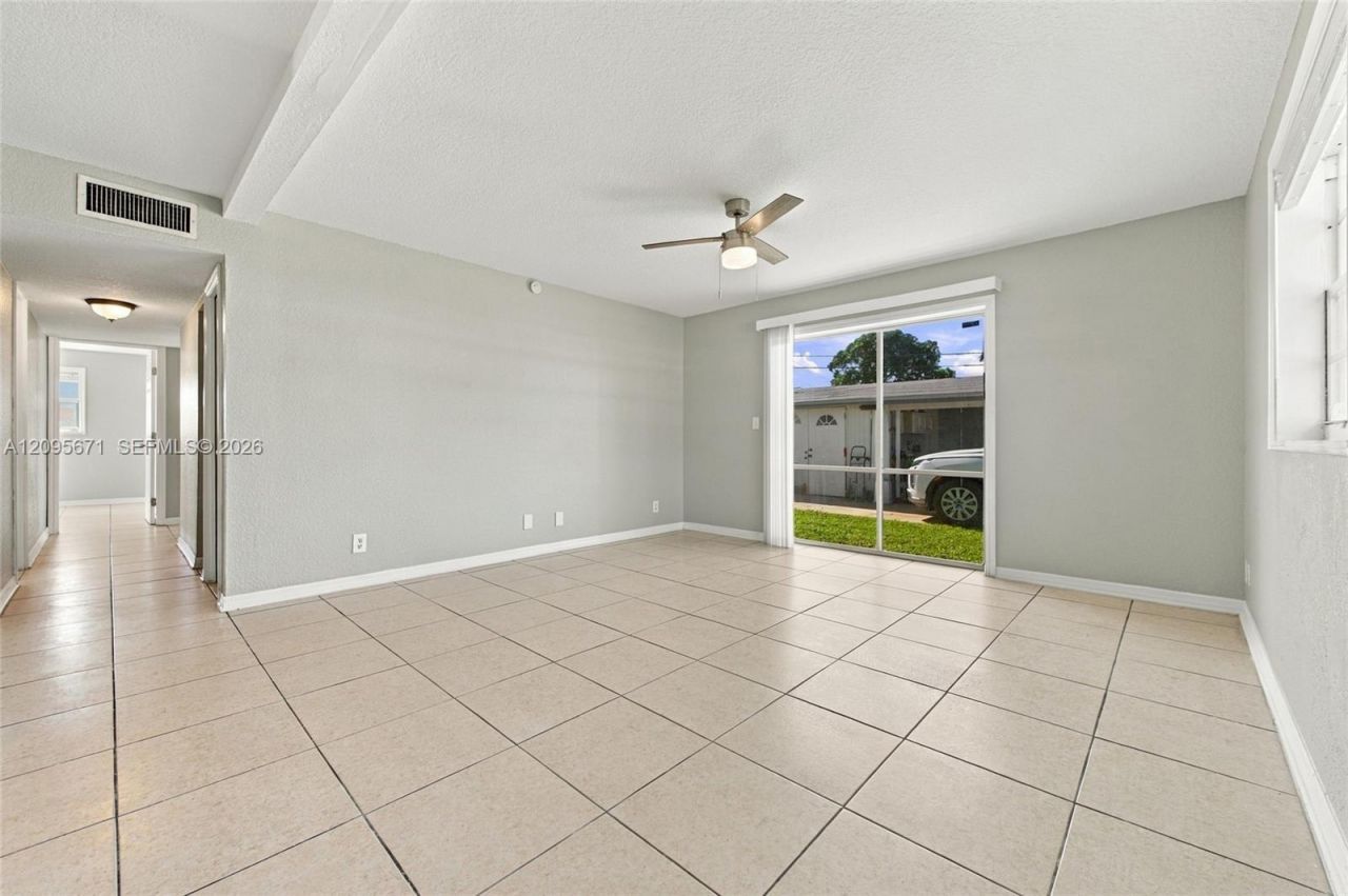 1944 Baythorne Rd , West Palm Beach, FL 33415 Photo