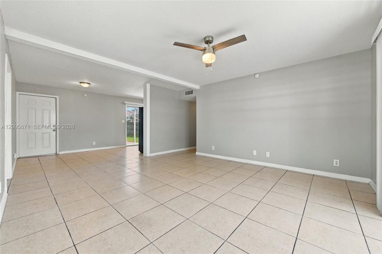 1944 Baythorne Rd , West Palm Beach, FL 33415 Photo