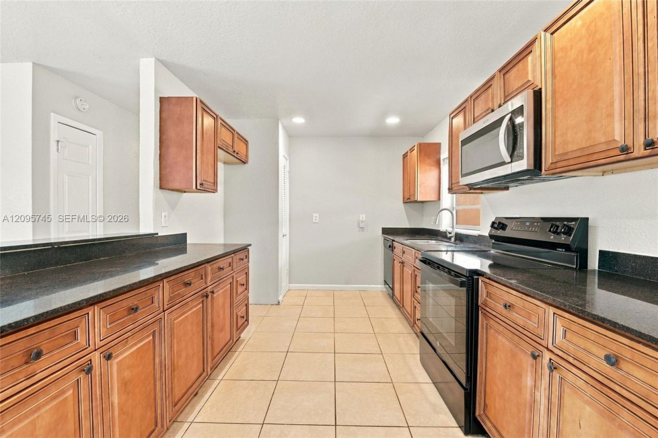 392 NW Ferris Dr, Port Saint Lucie, FL 34983 Photo