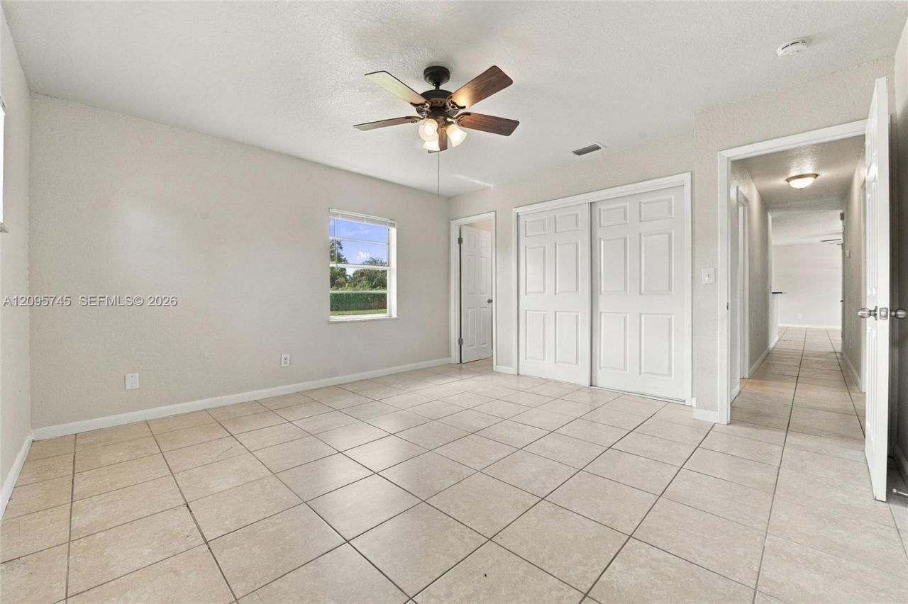 392 NW Ferris Dr, Port Saint Lucie, FL 34983 Photo