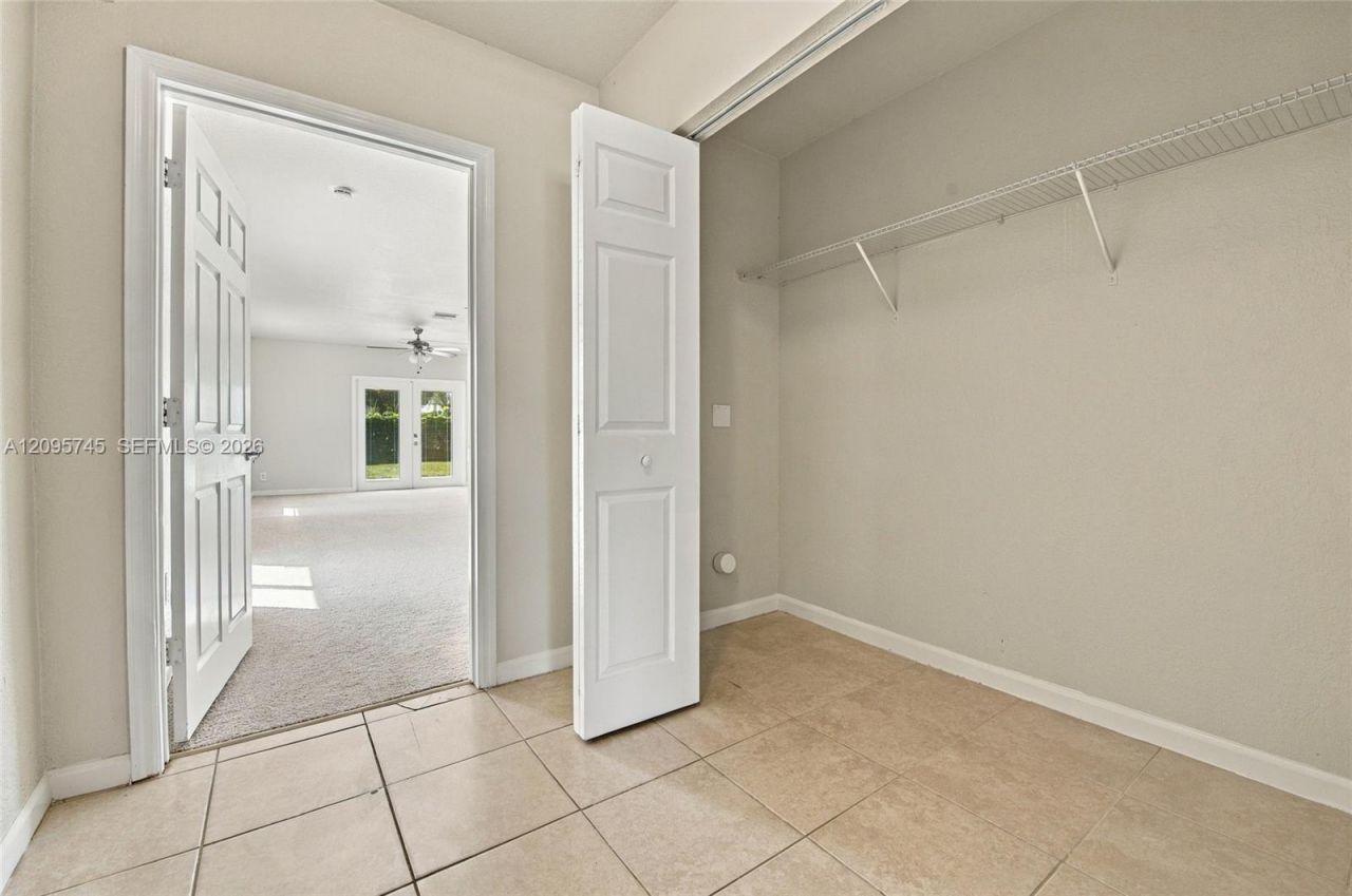 392 NW Ferris Dr, Port Saint Lucie, FL 34983 Photo