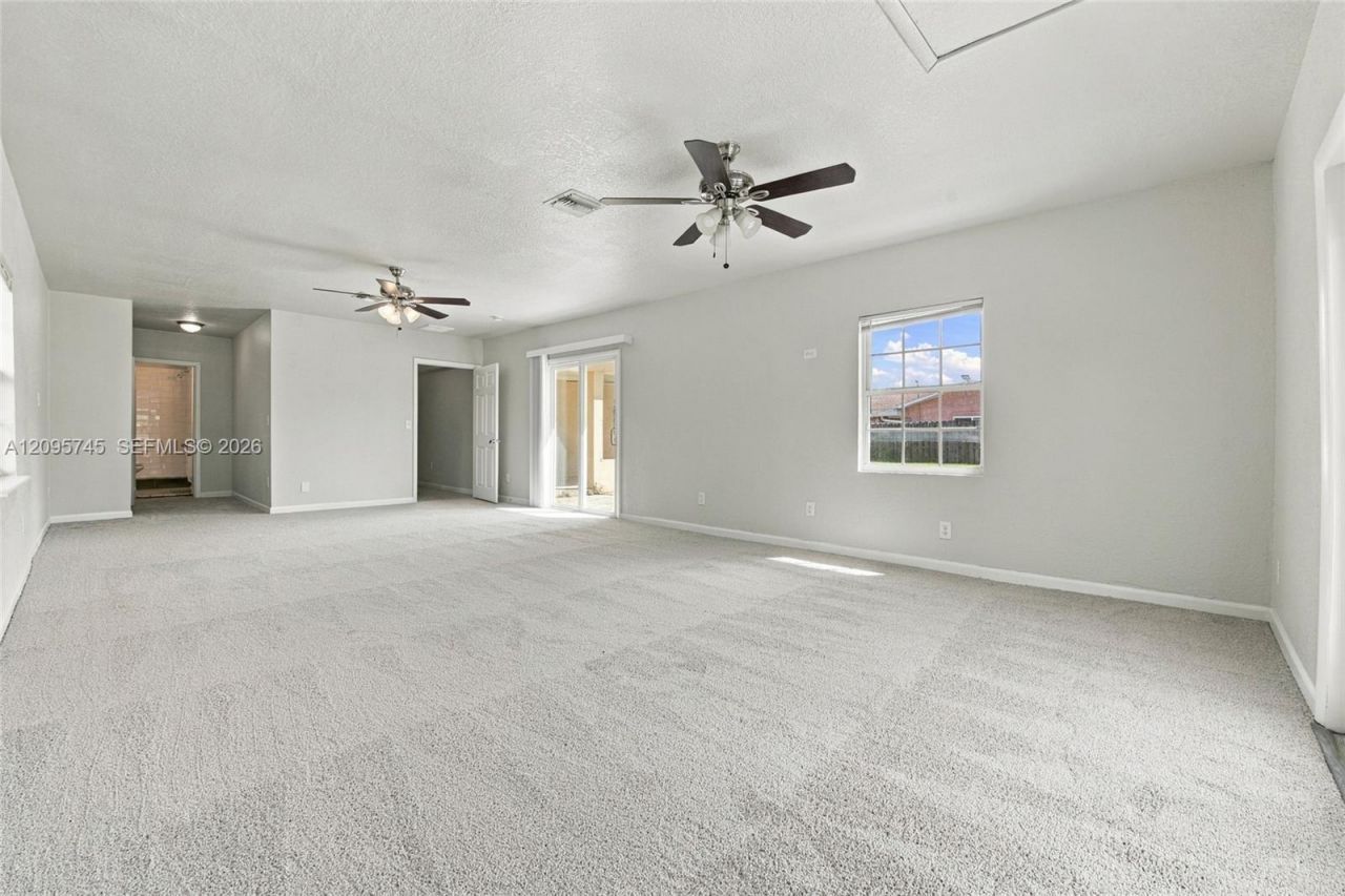 392 NW Ferris Dr, Port Saint Lucie, FL 34983 Photo