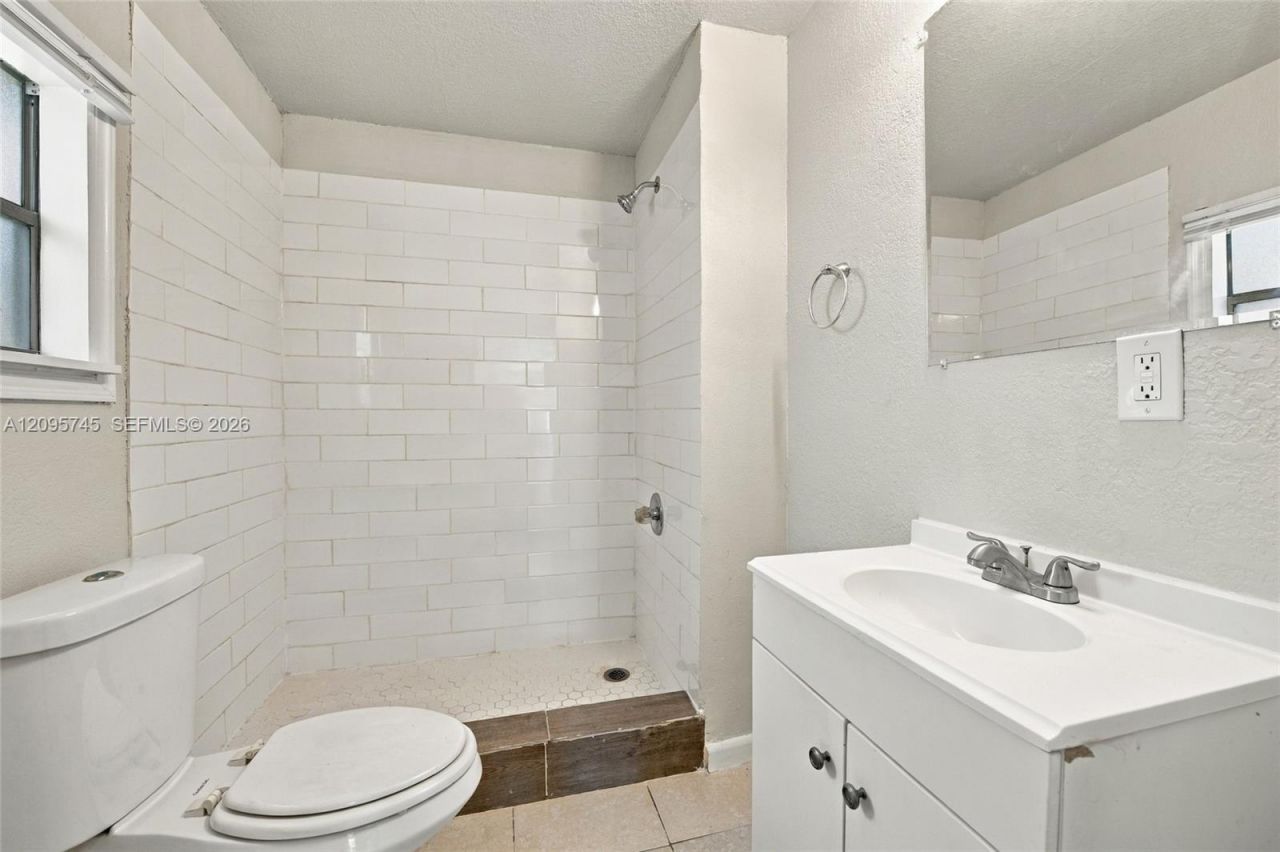 392 NW Ferris Dr, Port Saint Lucie, FL 34983 Photo