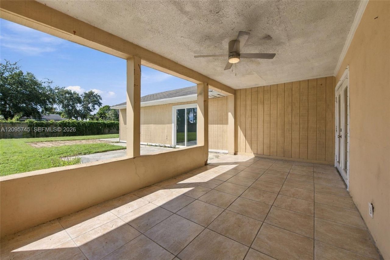 392 NW Ferris Dr, Port Saint Lucie, FL 34983 Photo