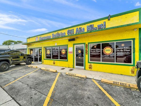 4960 E 4th Ave , Hialeah, FL 33013