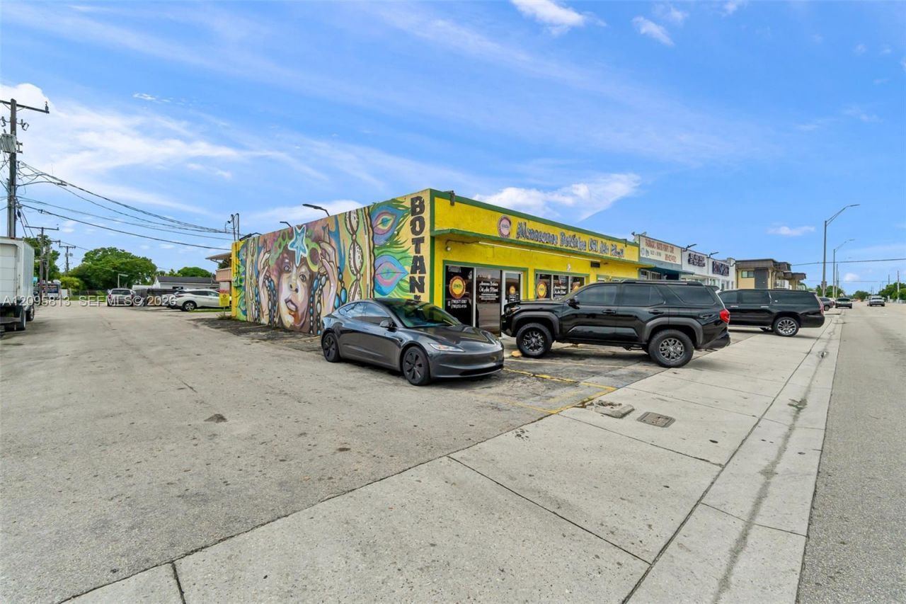 4960 E 4th Ave, Hialeah, FL 33013 Photo