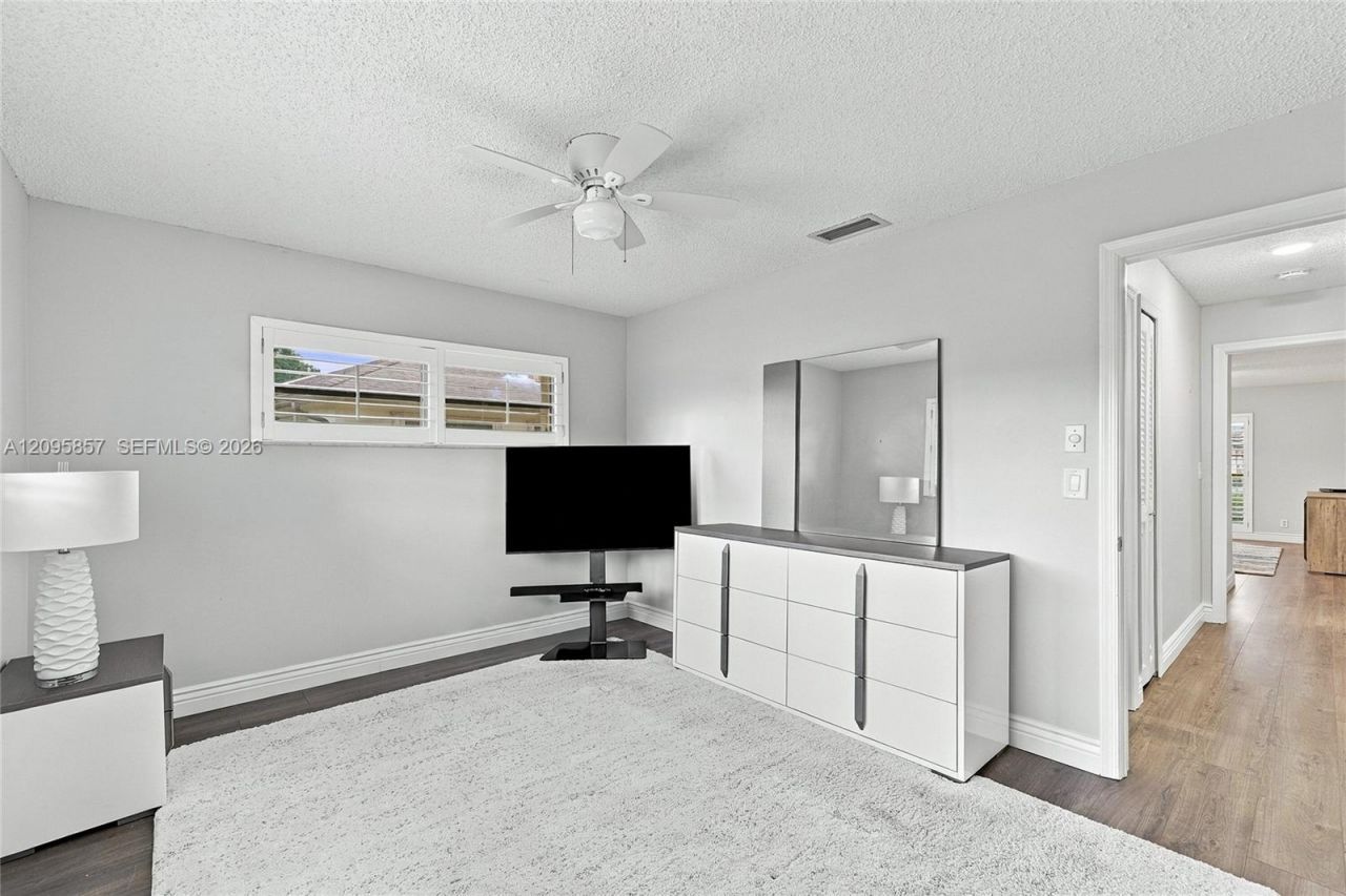 4865 Equestrian Rd , Unit B, Boynton Beach, FL 33436 Photo