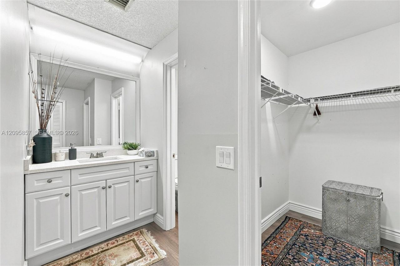 4865 Equestrian Rd , Unit B, Boynton Beach, FL 33436 Photo