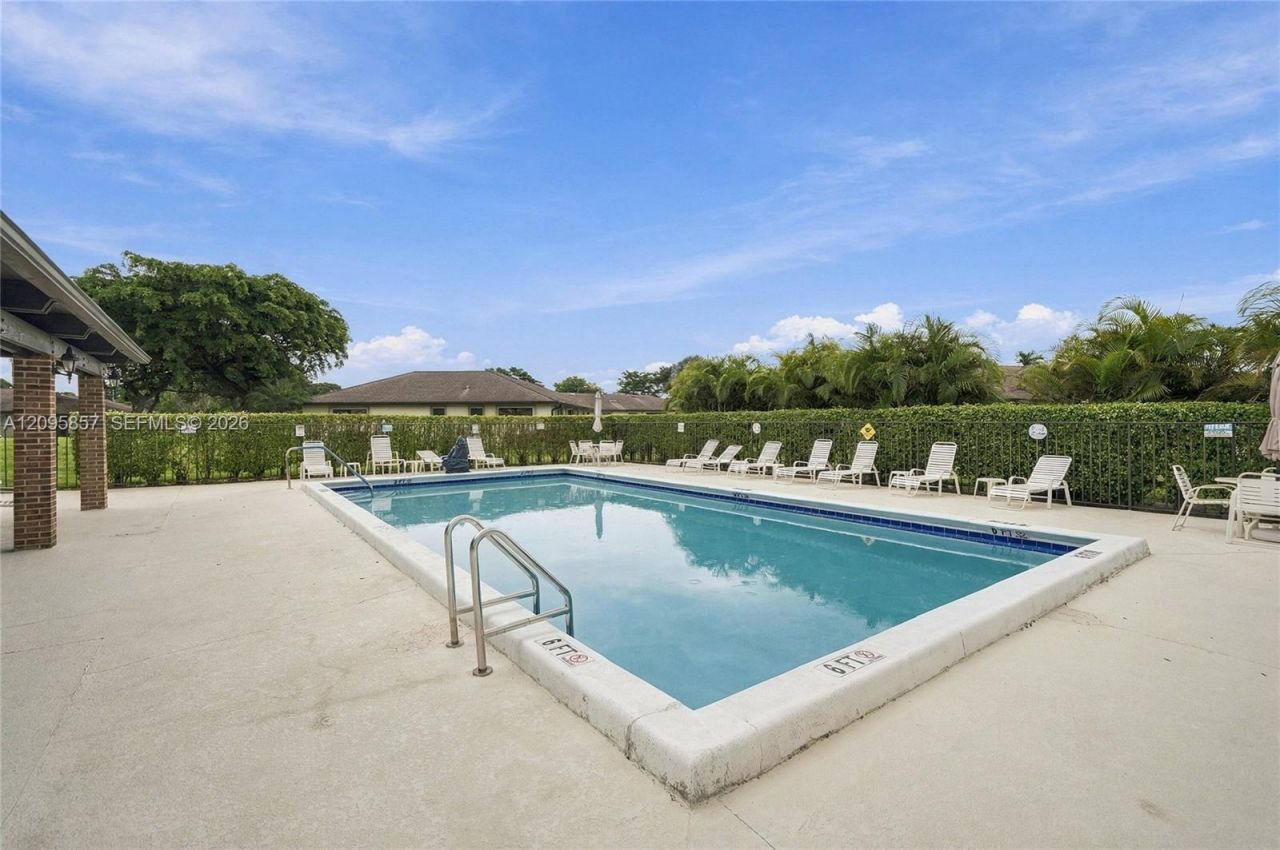 4865 Equestrian Rd , Unit B, Boynton Beach, FL 33436 Photo