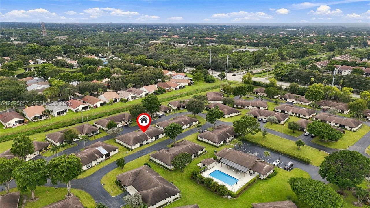 4865 Equestrian Rd , Unit B, Boynton Beach, FL 33436 Photo