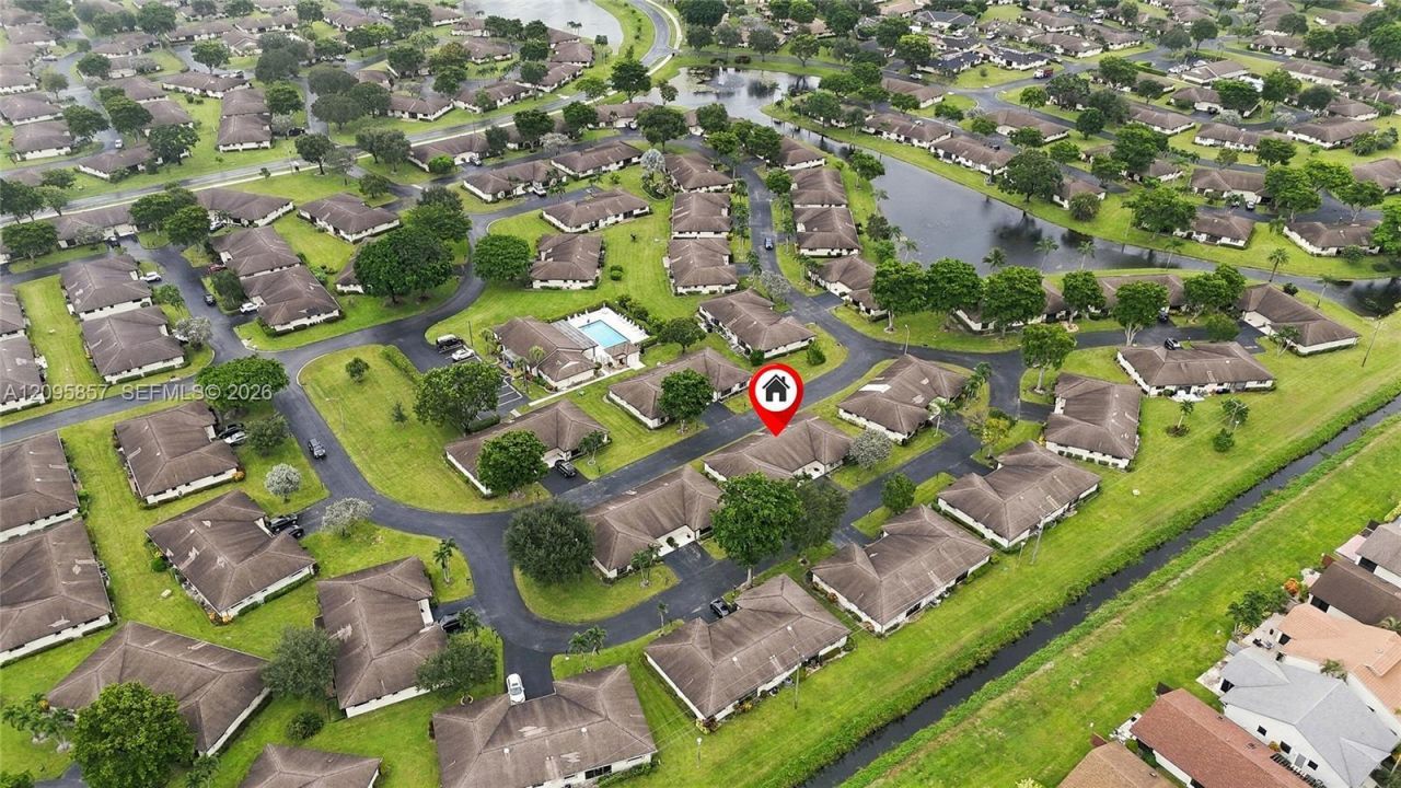 4865 Equestrian Rd , Unit B, Boynton Beach, FL 33436 Photo
