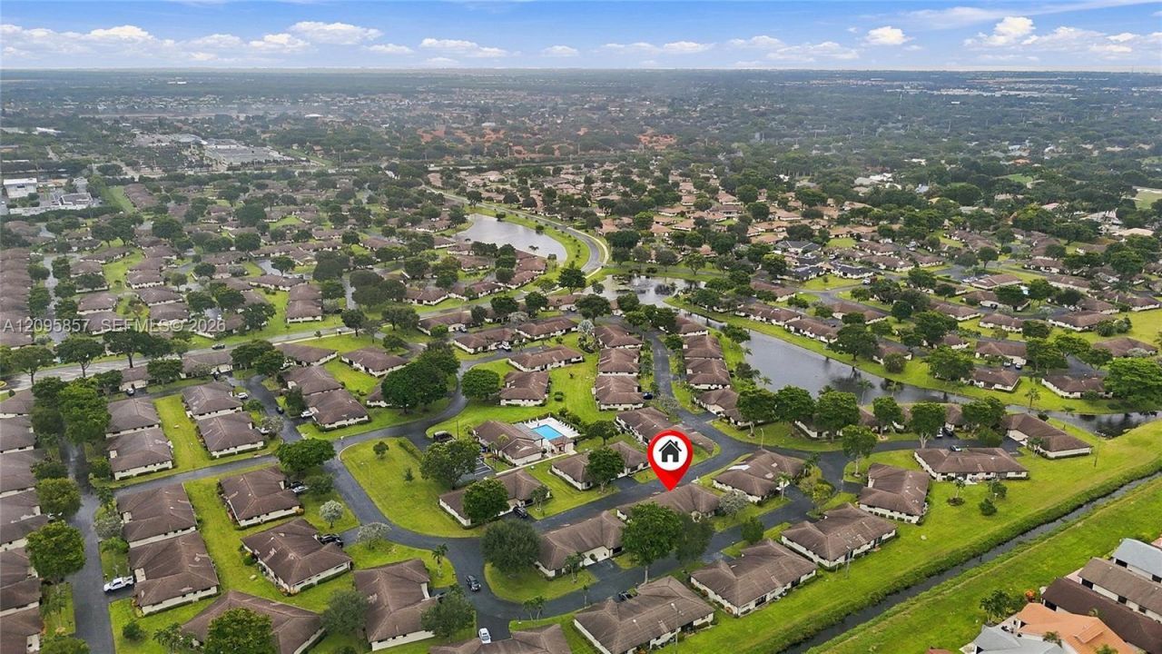 4865 Equestrian Rd , Unit B, Boynton Beach, FL 33436 Photo