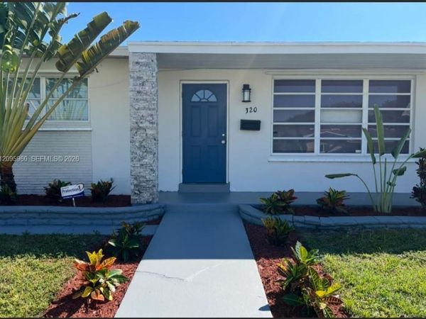 320 SW 7th Ct. , Hallandale Beach, FL 33009