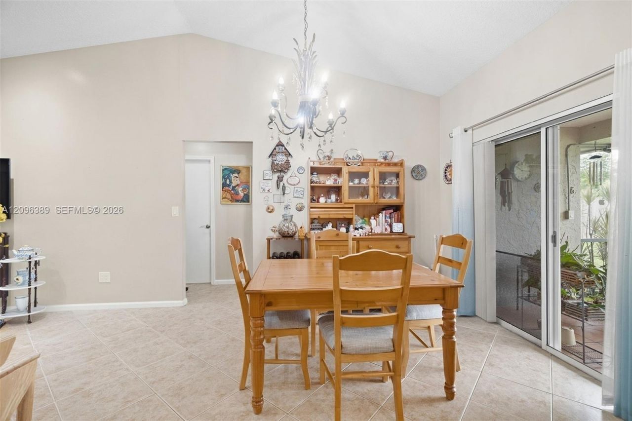 8421 NW 45th St, Lauderhill, FL 33351 Photo