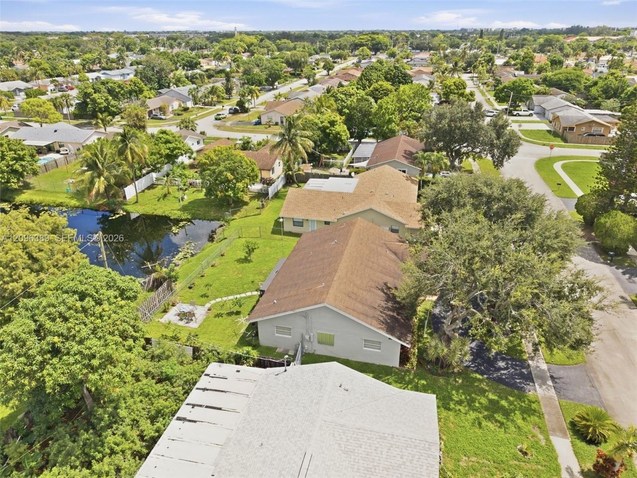 8421 NW 45th St, Lauderhill, FL 33351 Photo