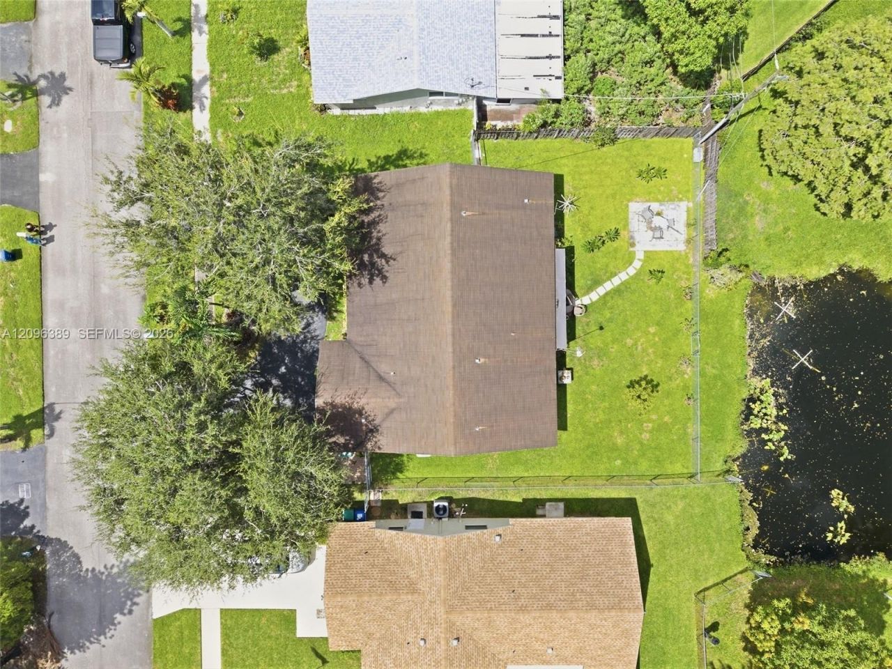 8421 NW 45th St, Lauderhill, FL 33351 Photo