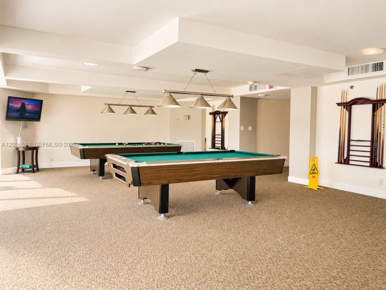 2401 Collins Ave , Unit 1807, Miami Beach, FL 33140 Photo