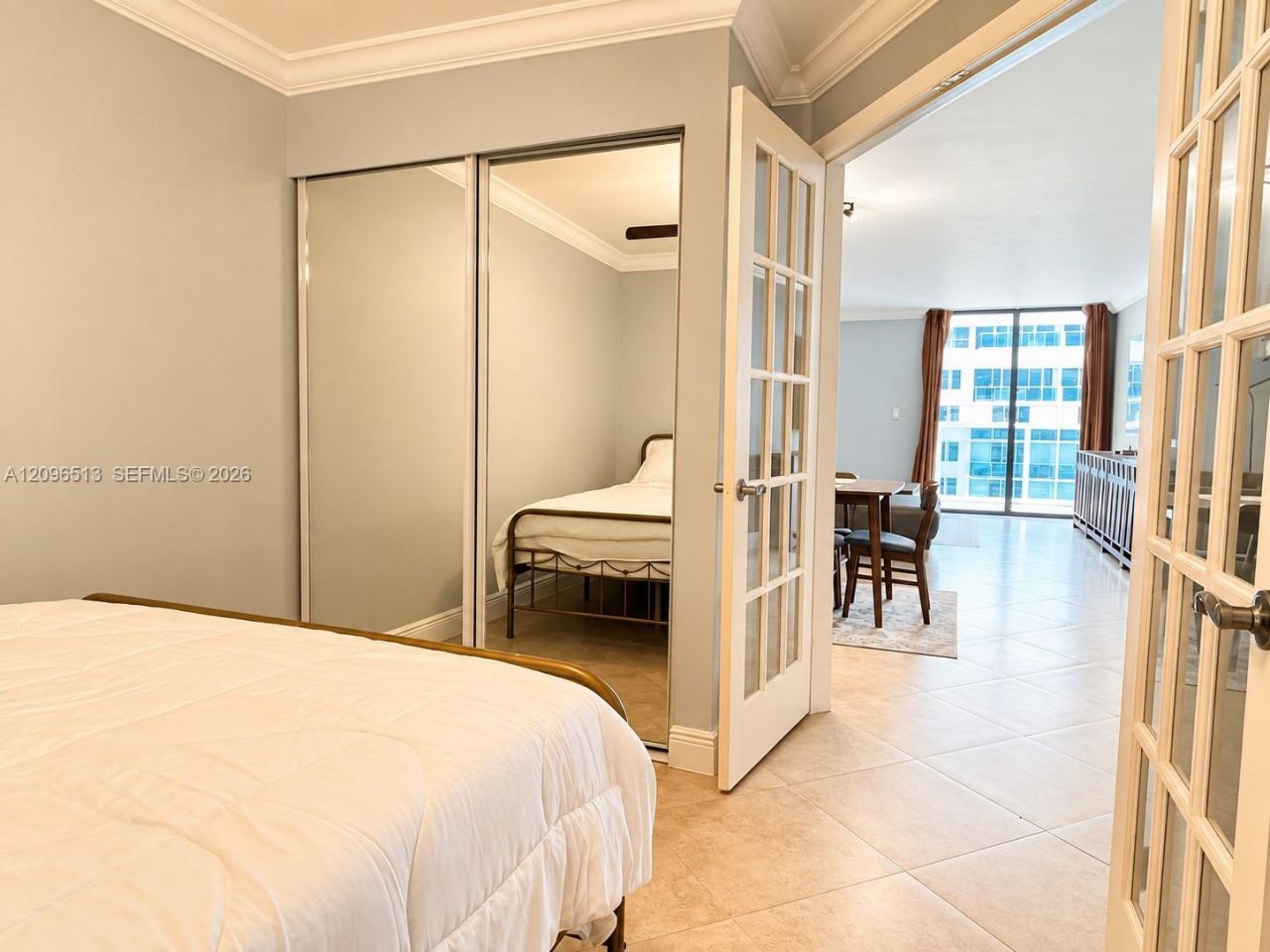 2401 Collins Ave , Unit 1807, Miami Beach, FL 33140 Photo