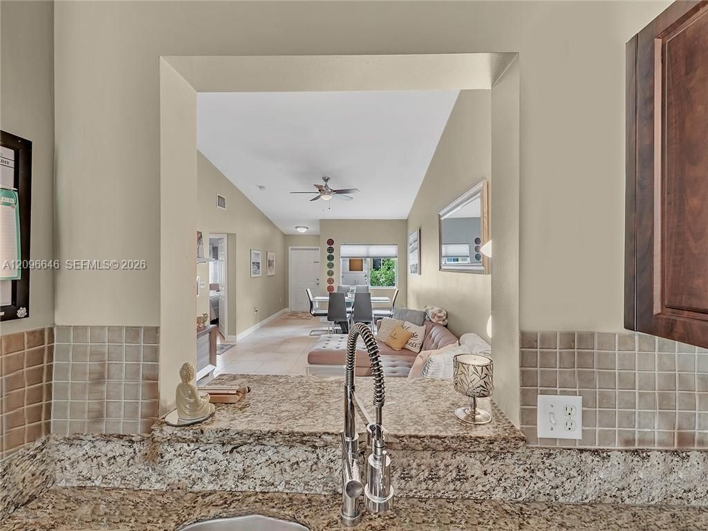 6245 SW 47th Mnr , Unit 203, Davie, FL 33314 Photo