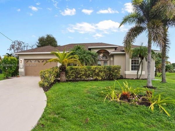 6840 NW Granger Ave , Port St. Lucie, FL 34983