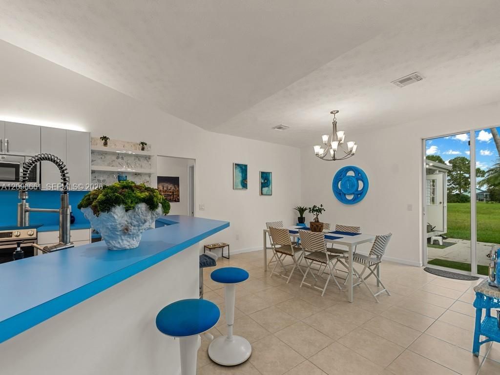 6840 NW Granger Ave, Port Saint Lucie, FL 34983 Photo