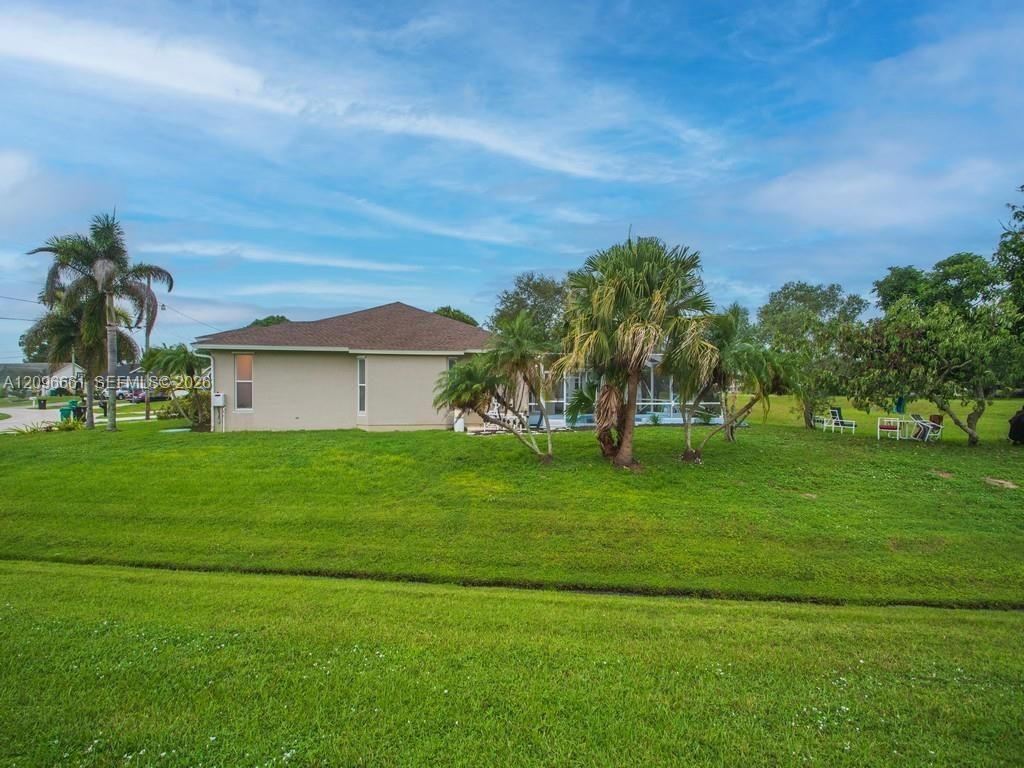 6840 NW Granger Ave, Port Saint Lucie, FL 34983 Photo