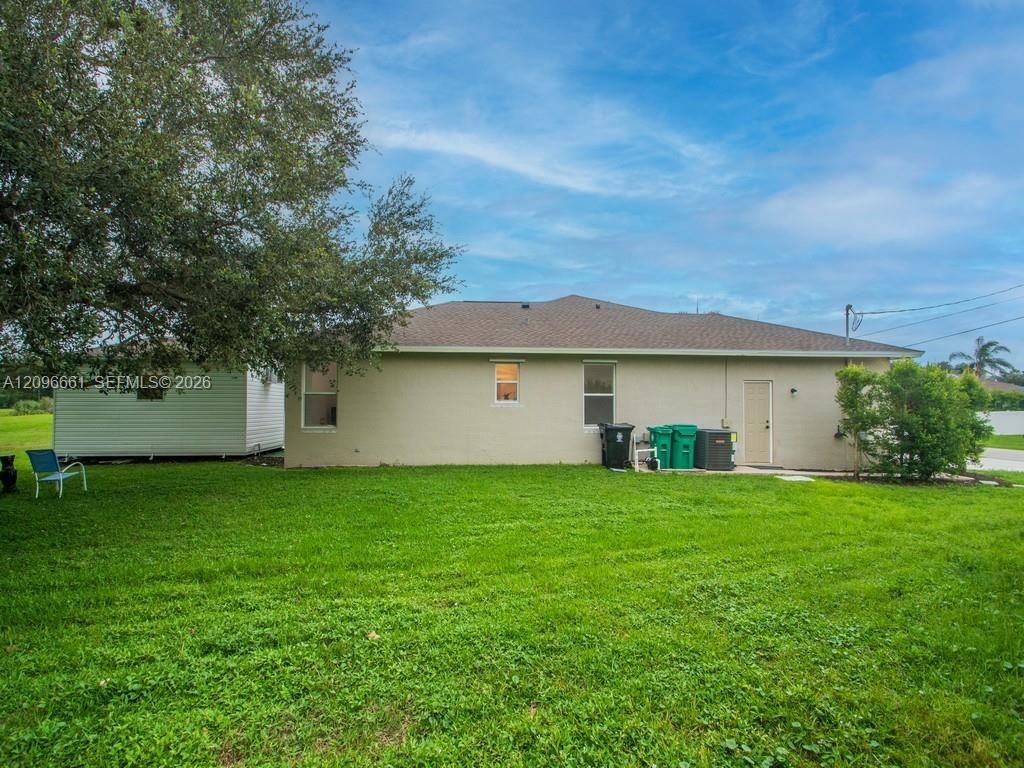 6840 NW Granger Ave, Port Saint Lucie, FL 34983 Photo