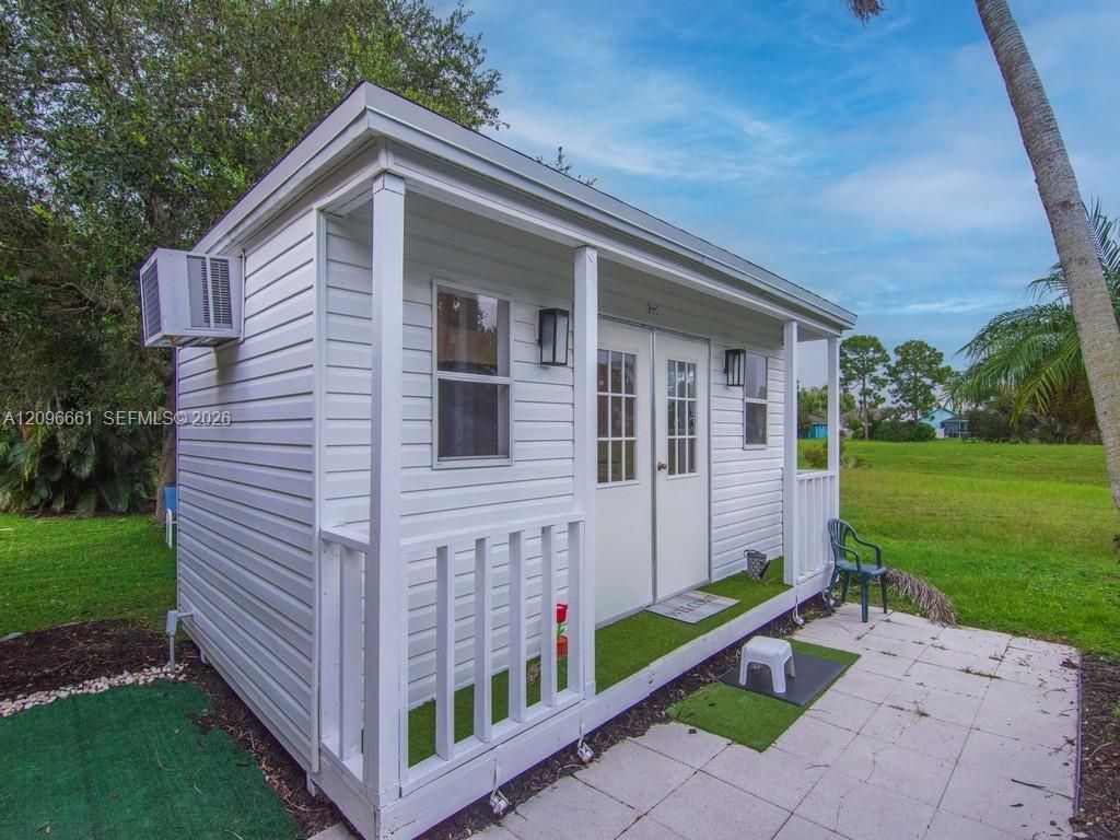 6840 NW Granger Ave, Port Saint Lucie, FL 34983 Photo