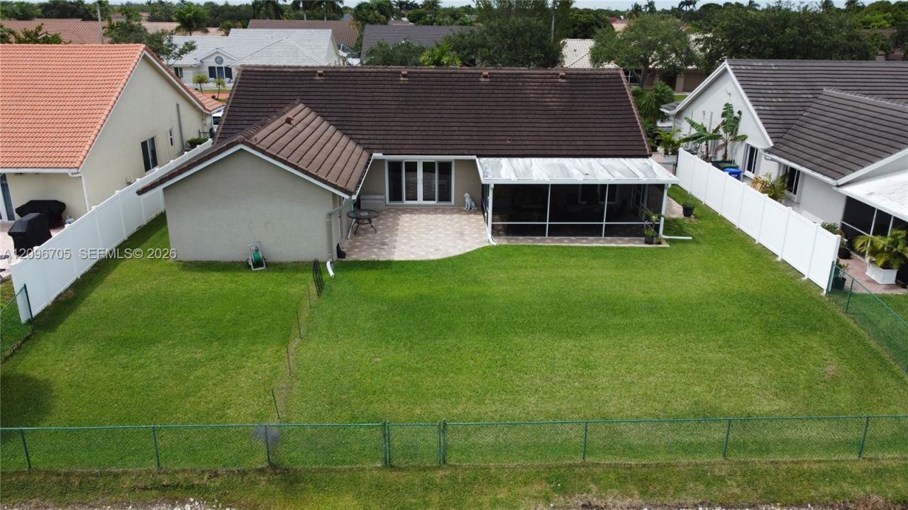 16190 NW 14th St, Pembroke Pines, FL 33028 Photo